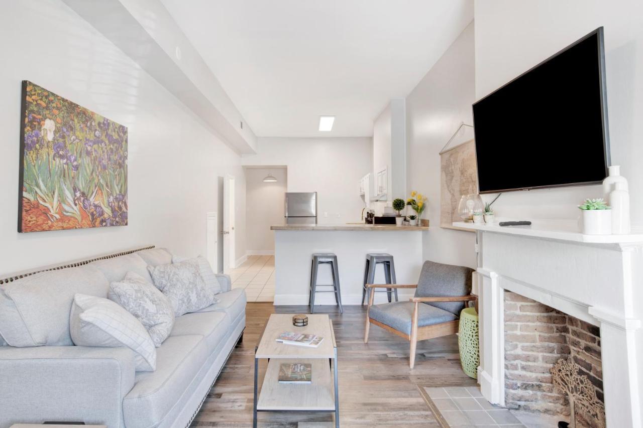 Stars On State In The Heart Of Downtown Apartman Mobile Kültér fotó
